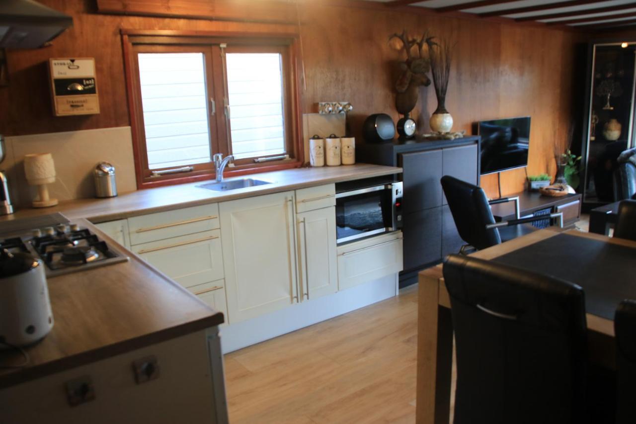 Veluwe Park Reewold Chalet Vision พุทเทิน ภายนอก รูปภาพ