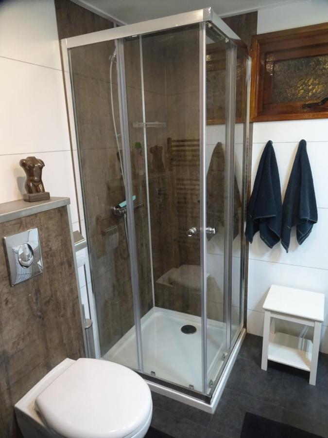 Veluwe Park Reewold Chalet Vision พุทเทิน ภายนอก รูปภาพ