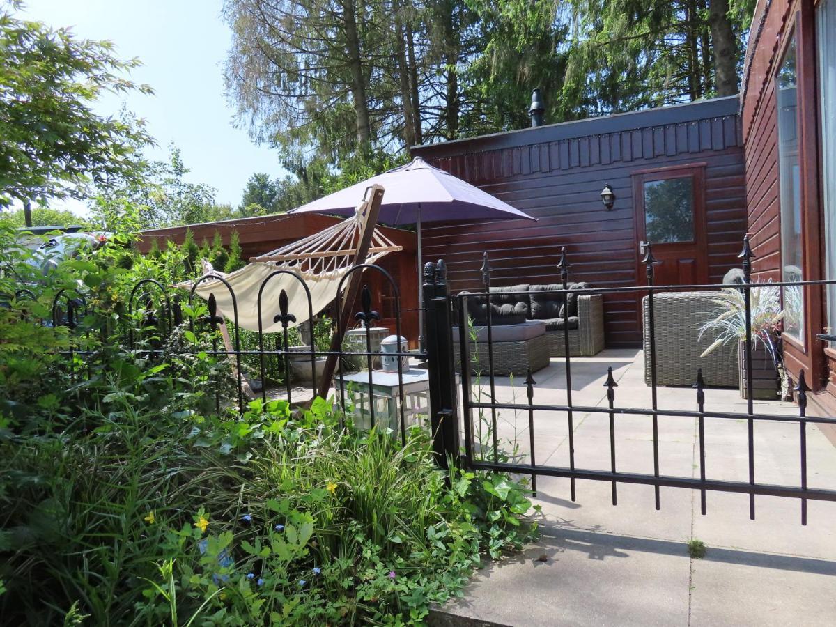 Veluwe Park Reewold Chalet Vision พุทเทิน ภายนอก รูปภาพ